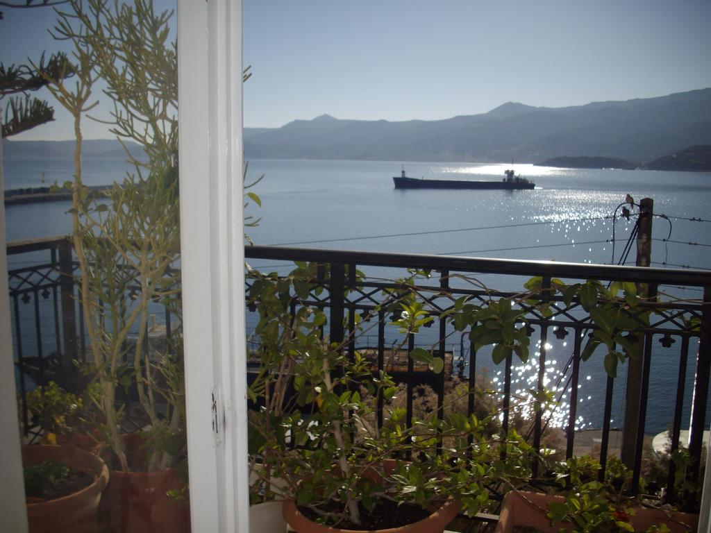 Anna In Front Of The Sea Apartment Sitia  Exterior foto